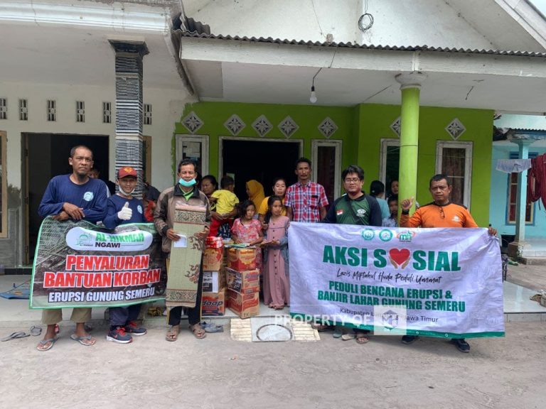 PONPES MIFTAHUL HUDA KIRIM RELAWAN DAN LOGISTIK, BANTU WARGA TERDAMPAK ERUPSI GUNUNG SEMERU